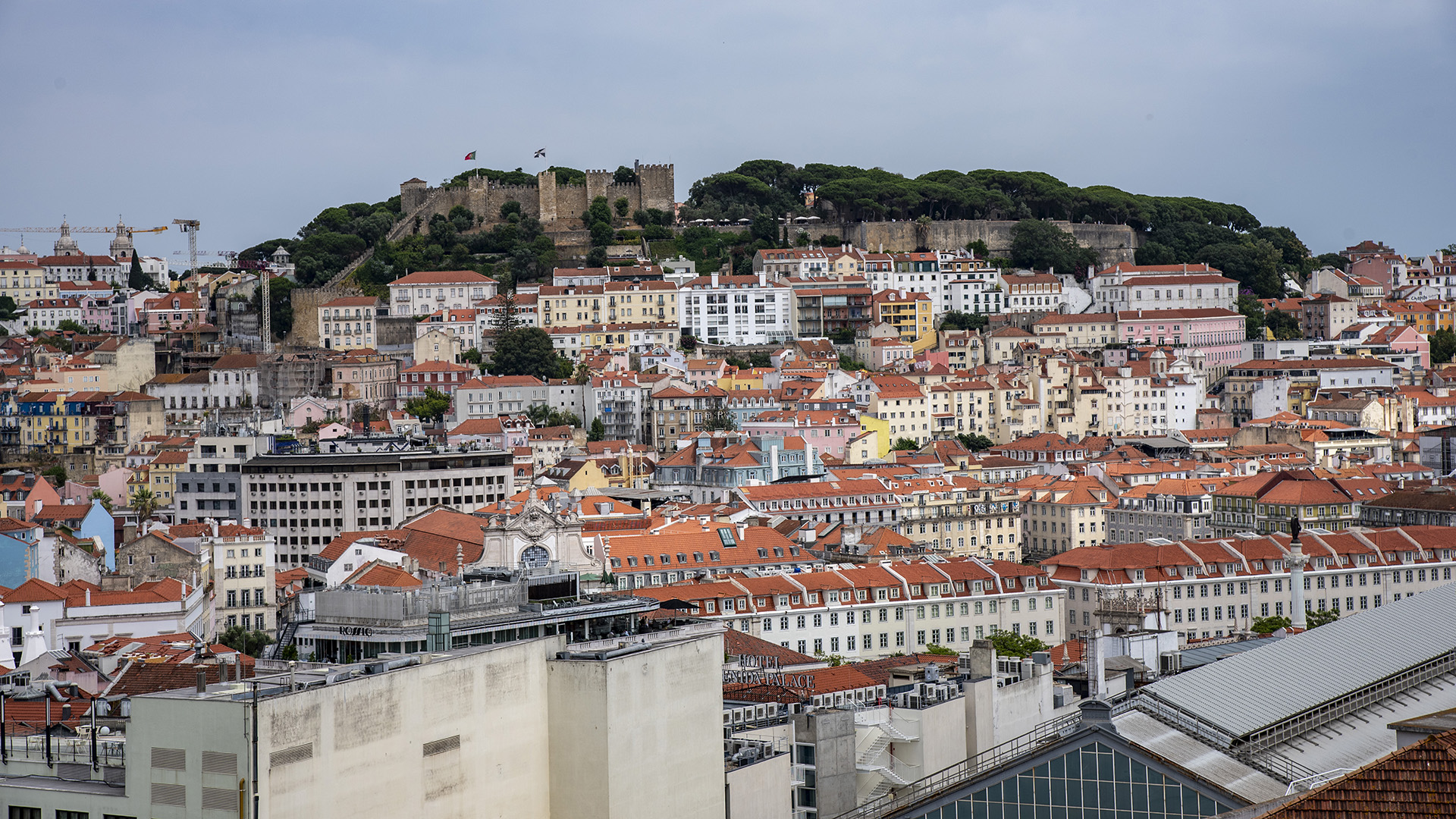 Panorama et vue sur le château Saint Jorge